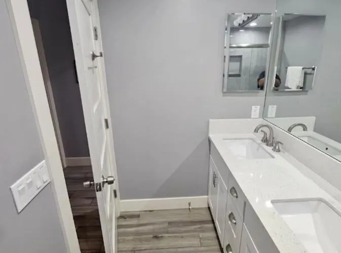 Phx Airport 9br, 7ba, Bbq, Events And Pets Allowed *