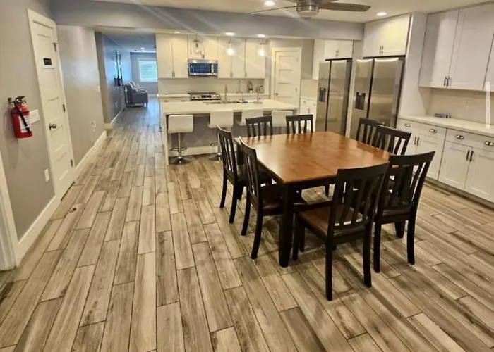 Phx Airport 9br, 7ba, Bbq, Events And Pets Allowed Villa