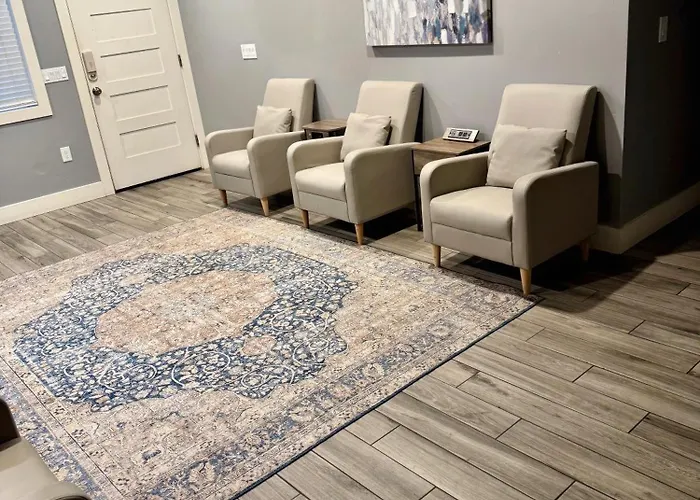 Villa Phx Airport 9br, 7ba, Bbq, Events And Pets Allowed Phoenix