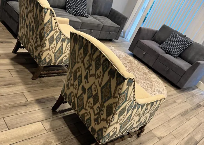 Villa Phx Airport 9br, 7ba, Bbq, Events And Pets Allowed Phoenix