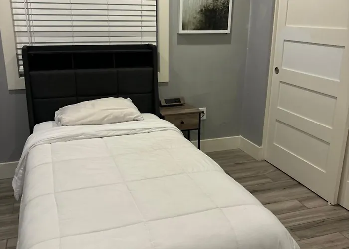 Phx Airport 9br, 7ba, Bbq, Events And Pets Allowed Villa Phoenix