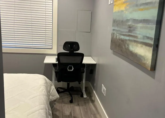 Villa Phx Airport 9br, 7ba, Bbq, Events And Pets Allowed