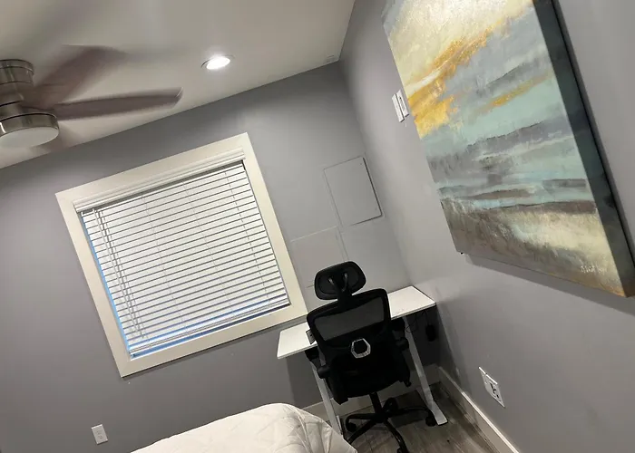 Phx Airport 9br, 7ba, Bbq, Events And Pets Allowed *